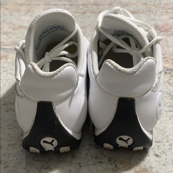 Puma shoes with satin gold detail - Picture 3 of 6